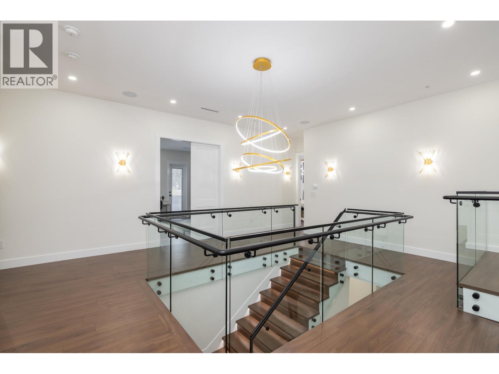 1421 BARBERRY DRIVE