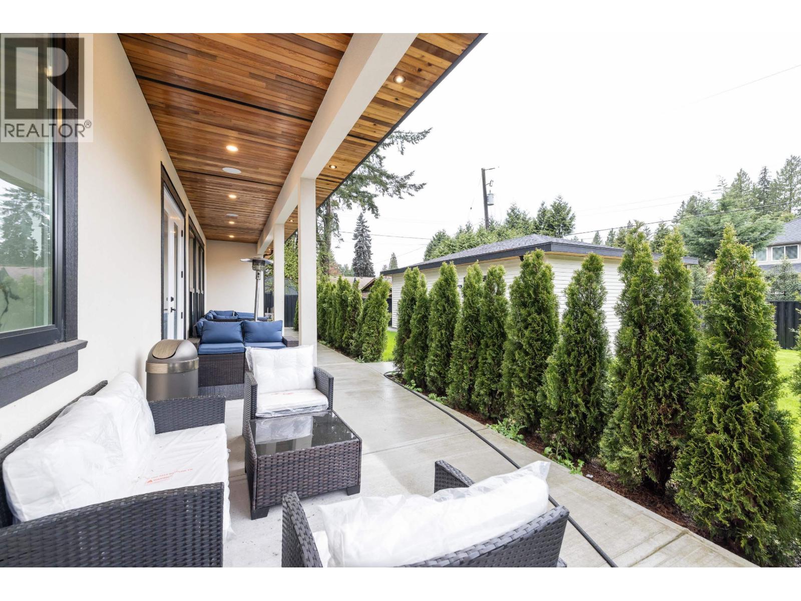 1421 BARBERRY DRIVE