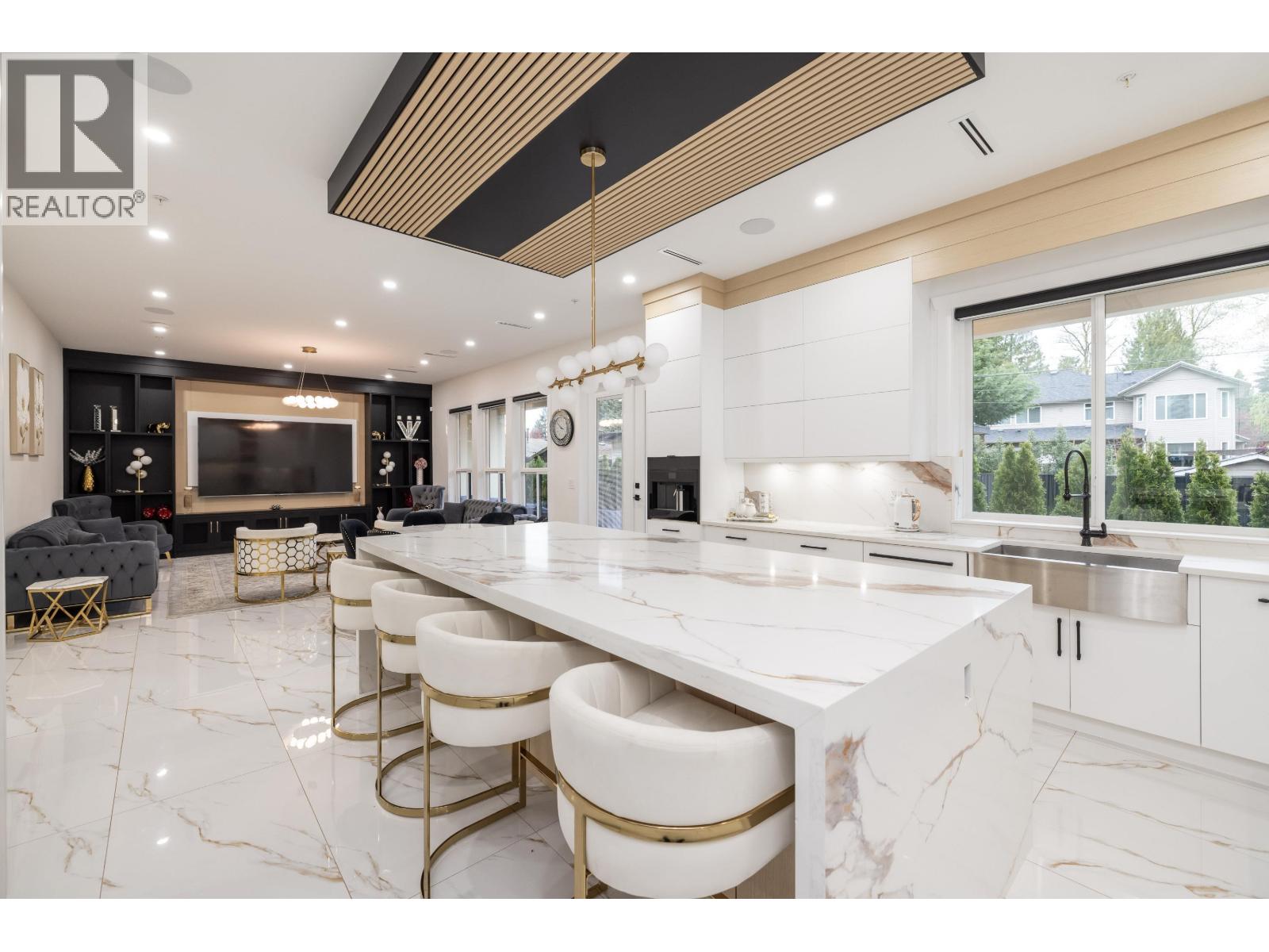 1421 BARBERRY DRIVE