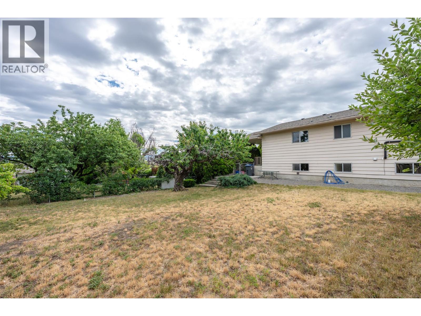 Listing image 42