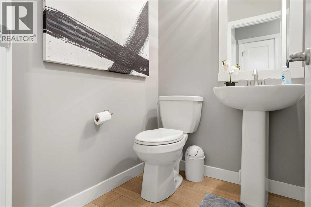 158 Creekstone Passage SW, Calgary, Alberta  T2X 4R3 - Photo 20 - A2323257
