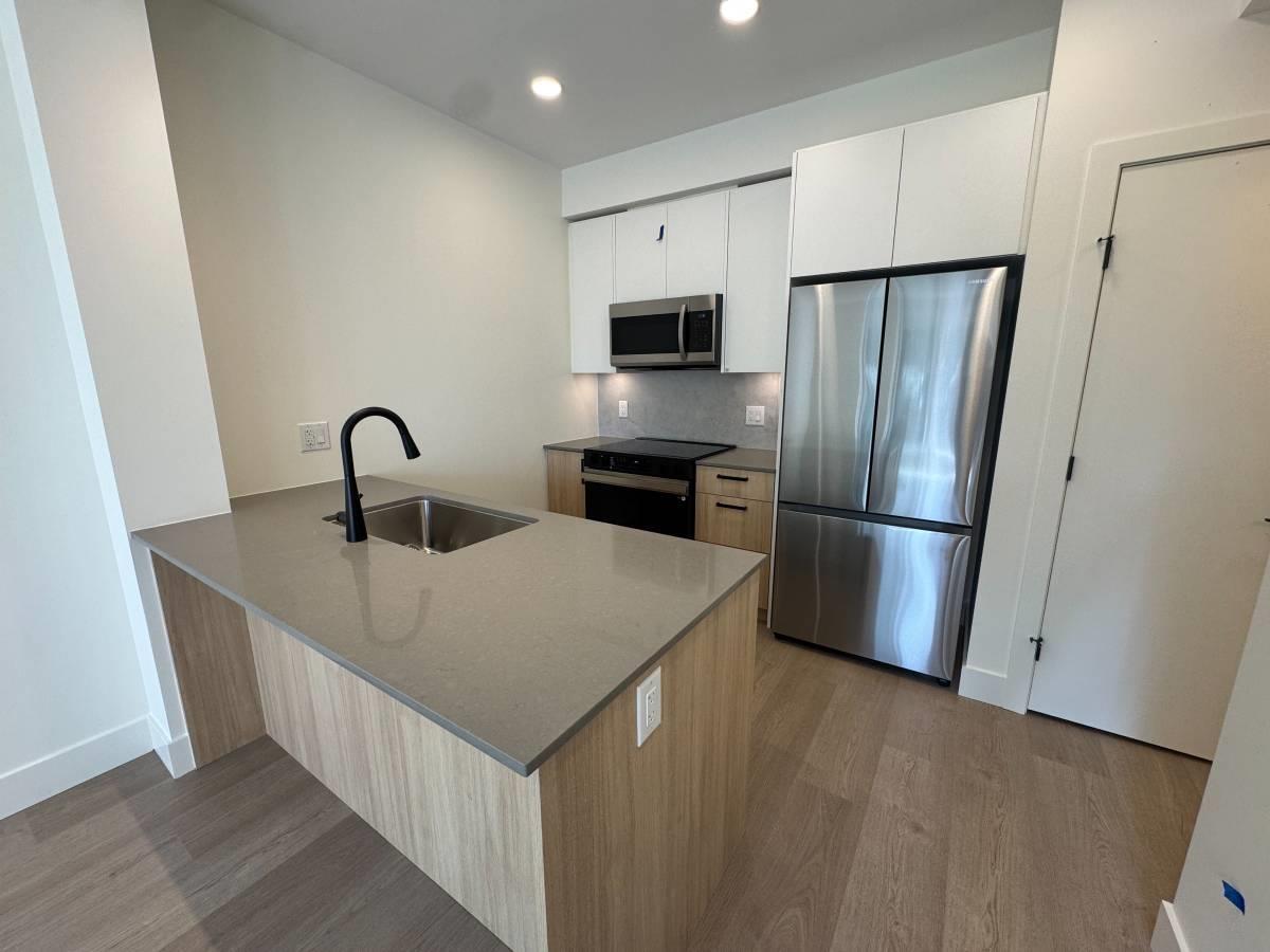40X 10065 133 STREET