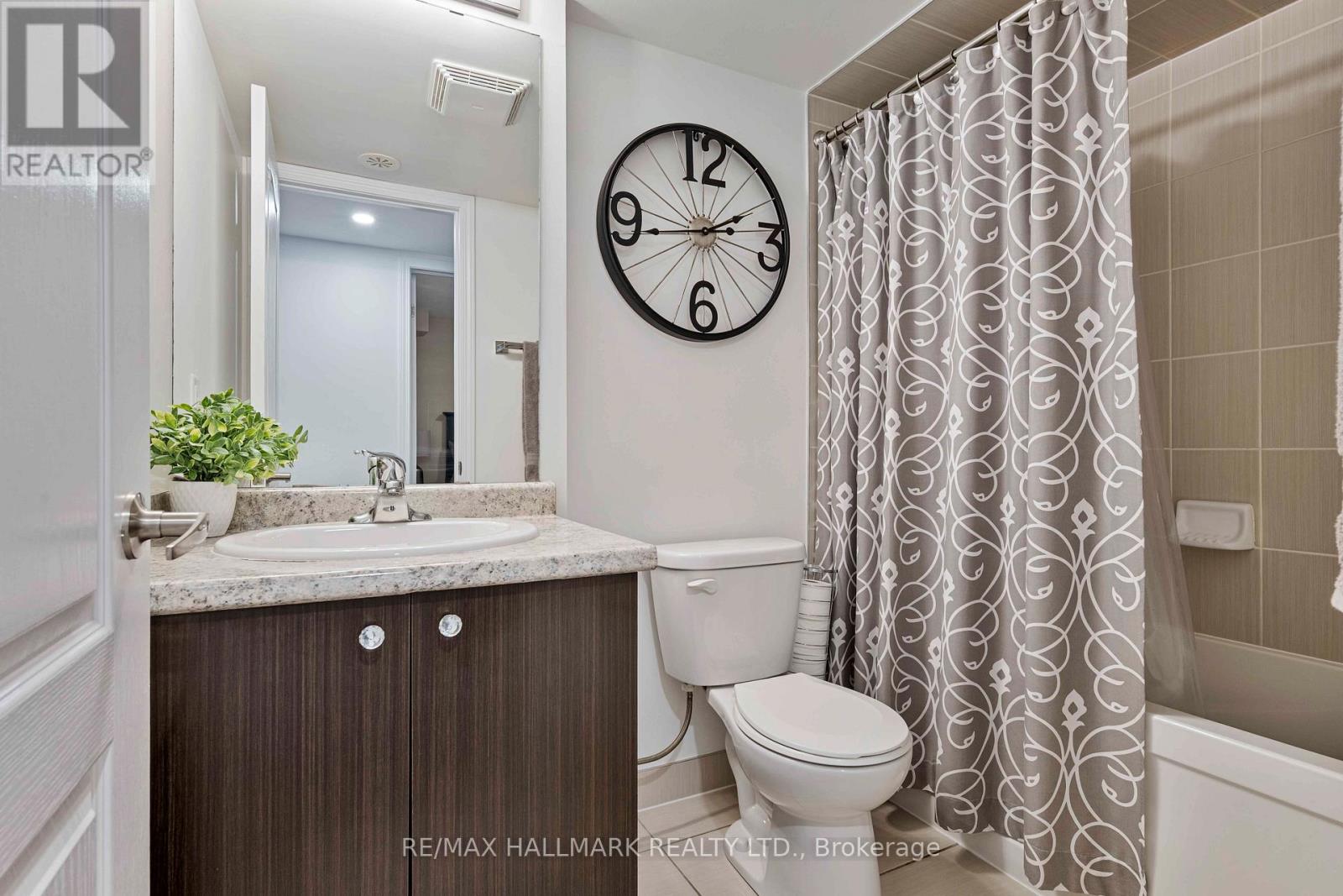 107 - 2441 Greenwich Drive, Oakville, Ontario  L6M 0S3 - Photo 13 - W13472732