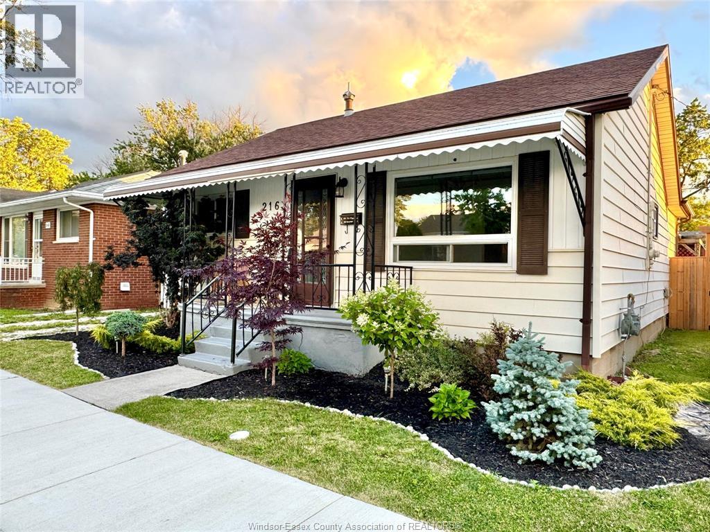 2163 Wellesley Avenue, Windsor, Ontario  N8W 2E8 - Photo 2 - 26014824