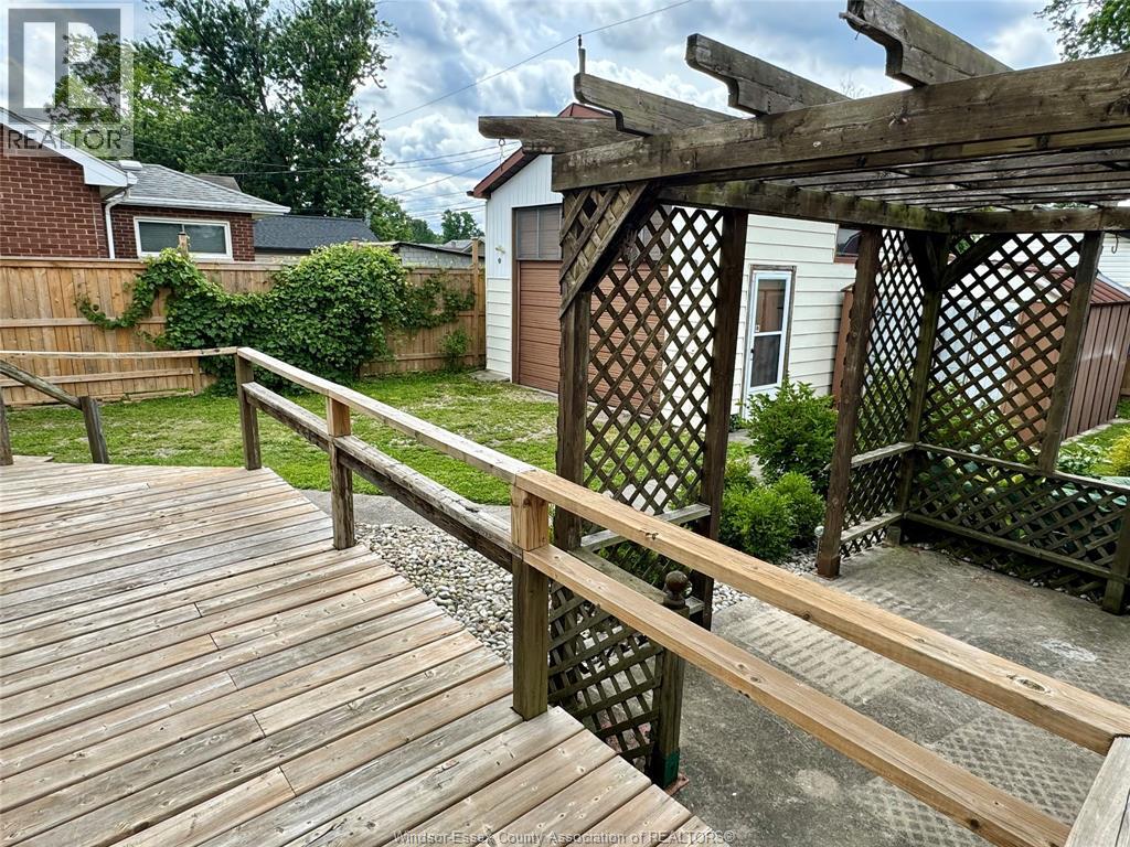 2163 Wellesley Avenue, Windsor, Ontario  N8W 2E8 - Photo 39 - 26014824