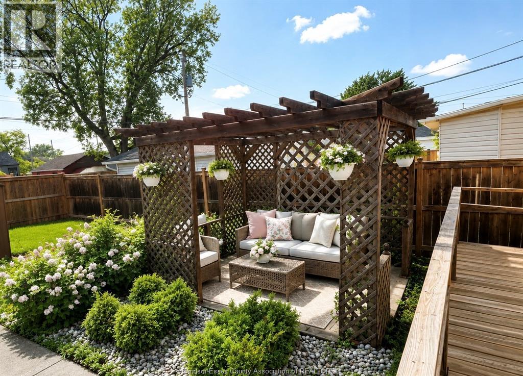 2163 Wellesley Avenue, Windsor, Ontario  N8W 2E8 - Photo 34 - 26014824