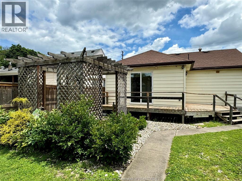 2163 Wellesley Avenue, Windsor, Ontario  N8W 2E8 - Photo 41 - 26014824