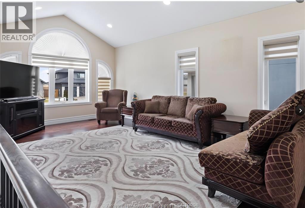901 Lakewood Crescent Unit# Upper, Lakeshore, Ontario  N0R 1A0 - Photo 4 - 26014846