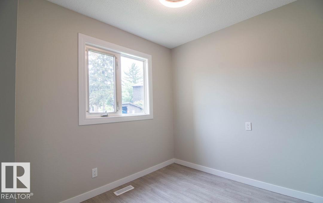3129 139 Av NW, Edmonton, Alberta T5Y 1R4 - Photo 8 - E4491831