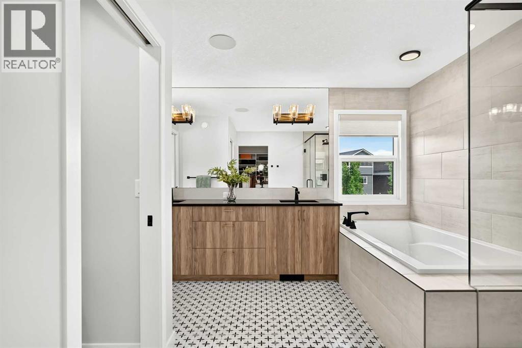 791 Cranbrook Gardens SE, Calgary, Alberta  T3M 3L4 - Photo 24 - A2322433