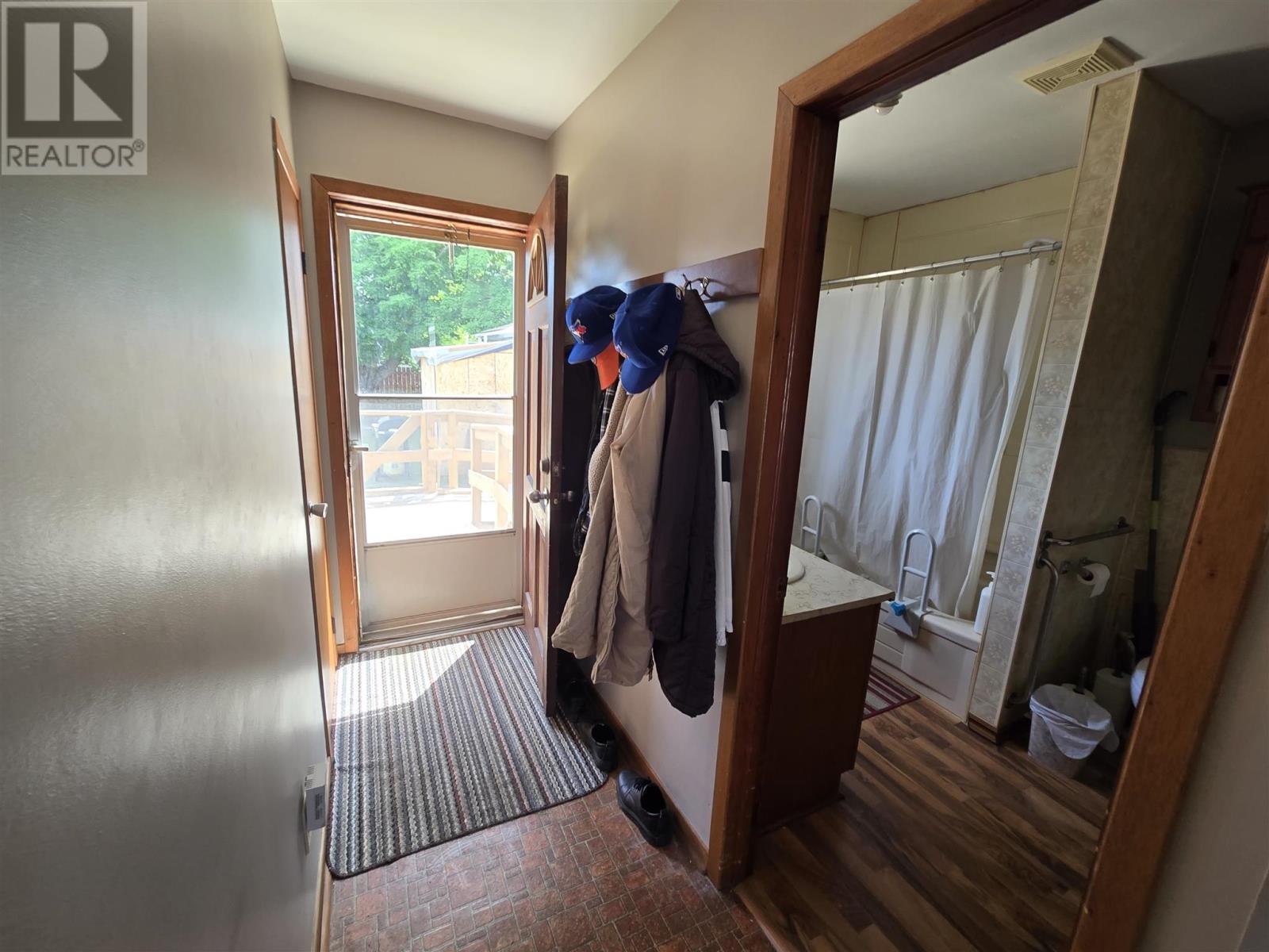 23 Blackwell Rd, Elliot Lake, Ontario  P5A 2G4 - Photo 3 - SM261549