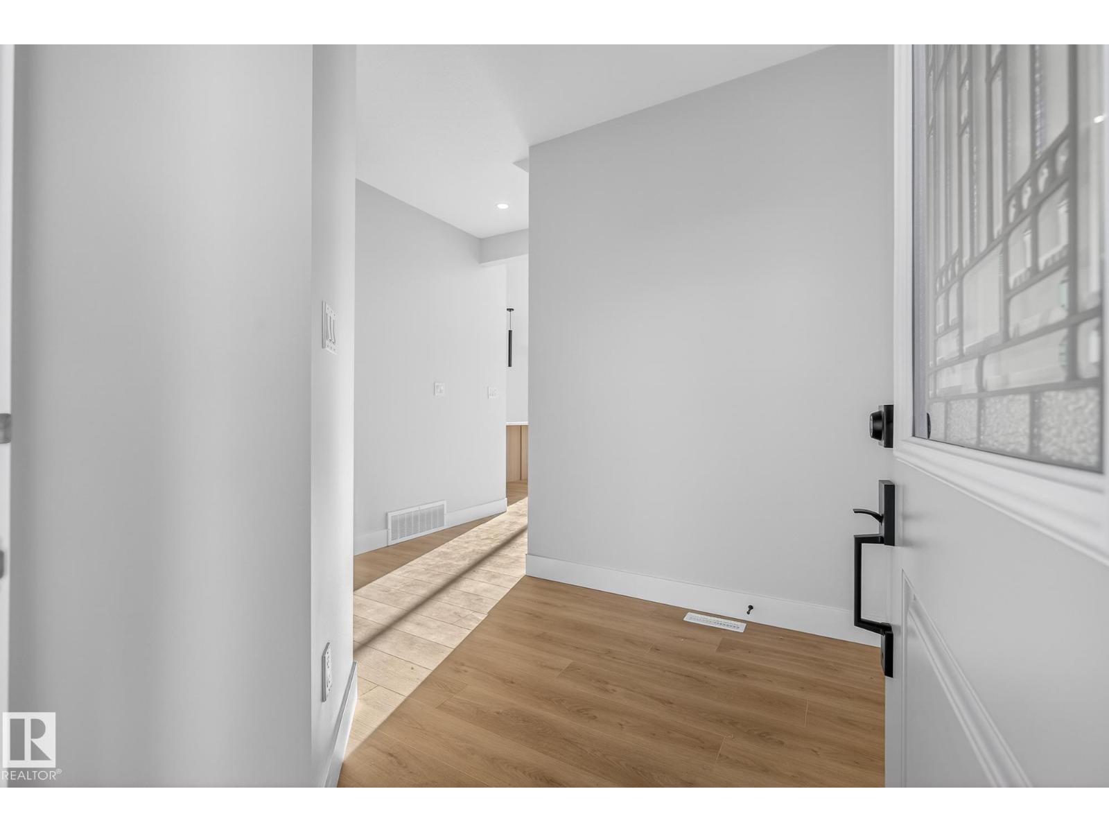 72 Hemingway Cr, Spruce Grove, Alberta  T7X 2L6 - Photo 2 - E4495089