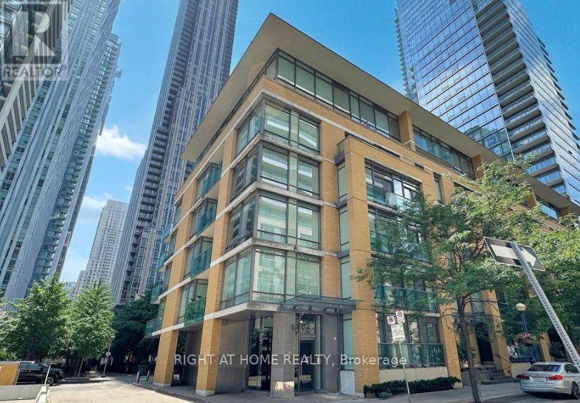 412 - 21 SCOLLARD STREET, Toronto, Ontario