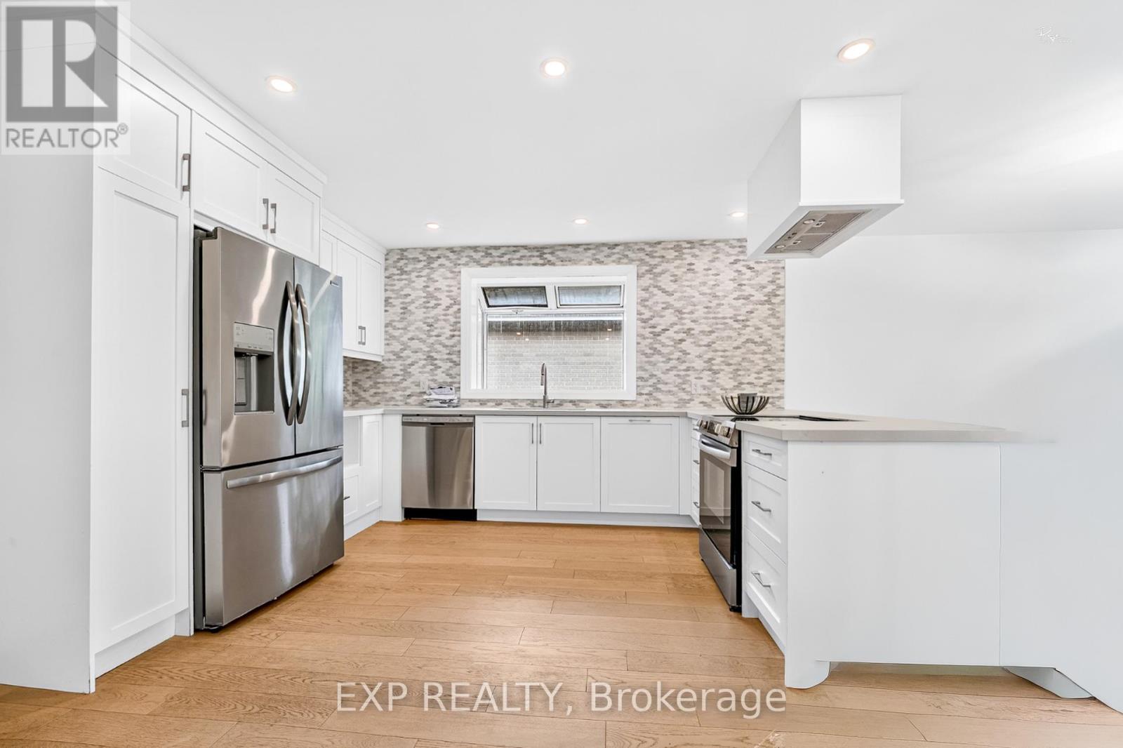 39 Treadgold Crescent, Toronto, Ontario M3A 1X1 - Photo 7 - C13472548