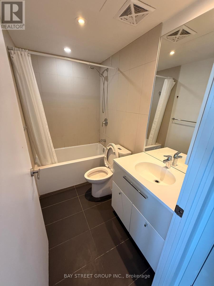2511 - 15 Grenville Street, Toronto, Ontario  M4Y 1A1 - Photo 16 - C13472602