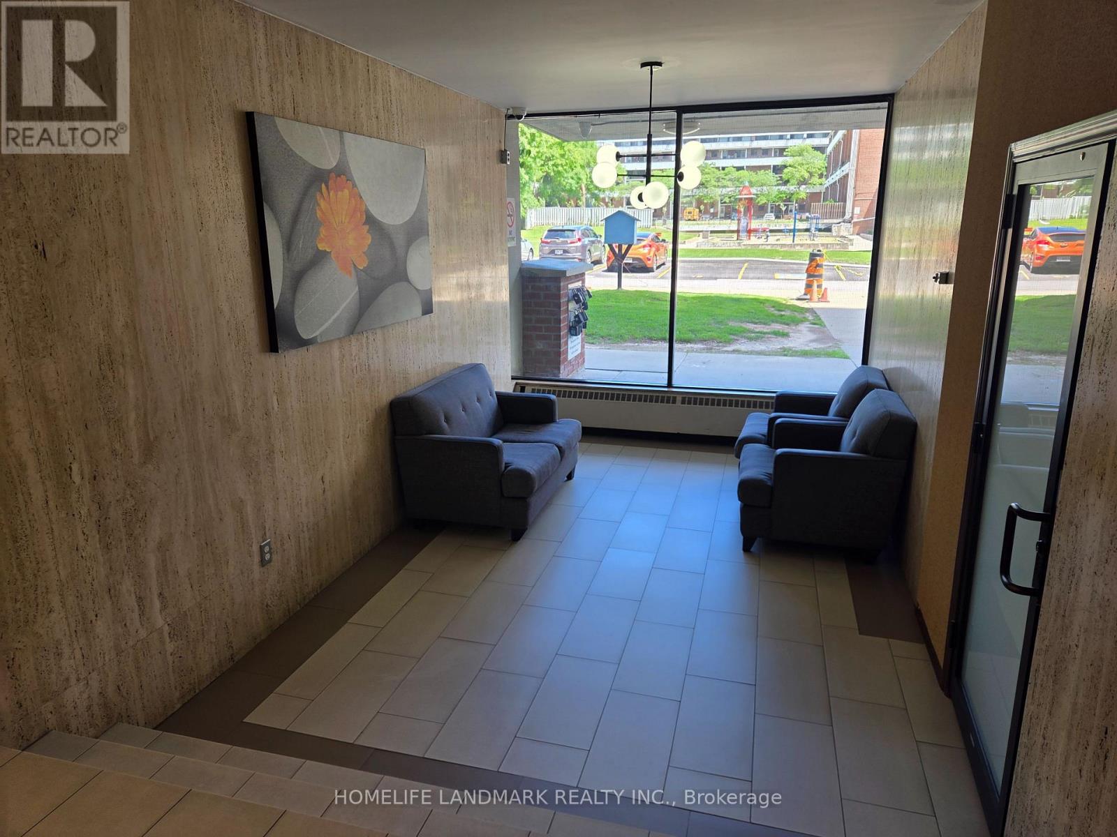 301 - 100 Leeward Glenway, Toronto, Ontario M3C 2Z1 - Photo 23 - C13472670