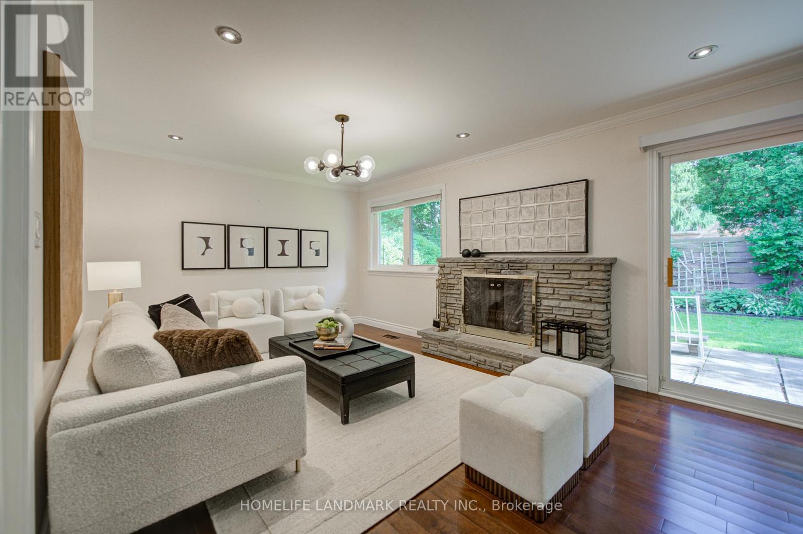21 Colonnade Road, Toronto, Ontario  M2K 2L6 - Photo 21 - C13472718