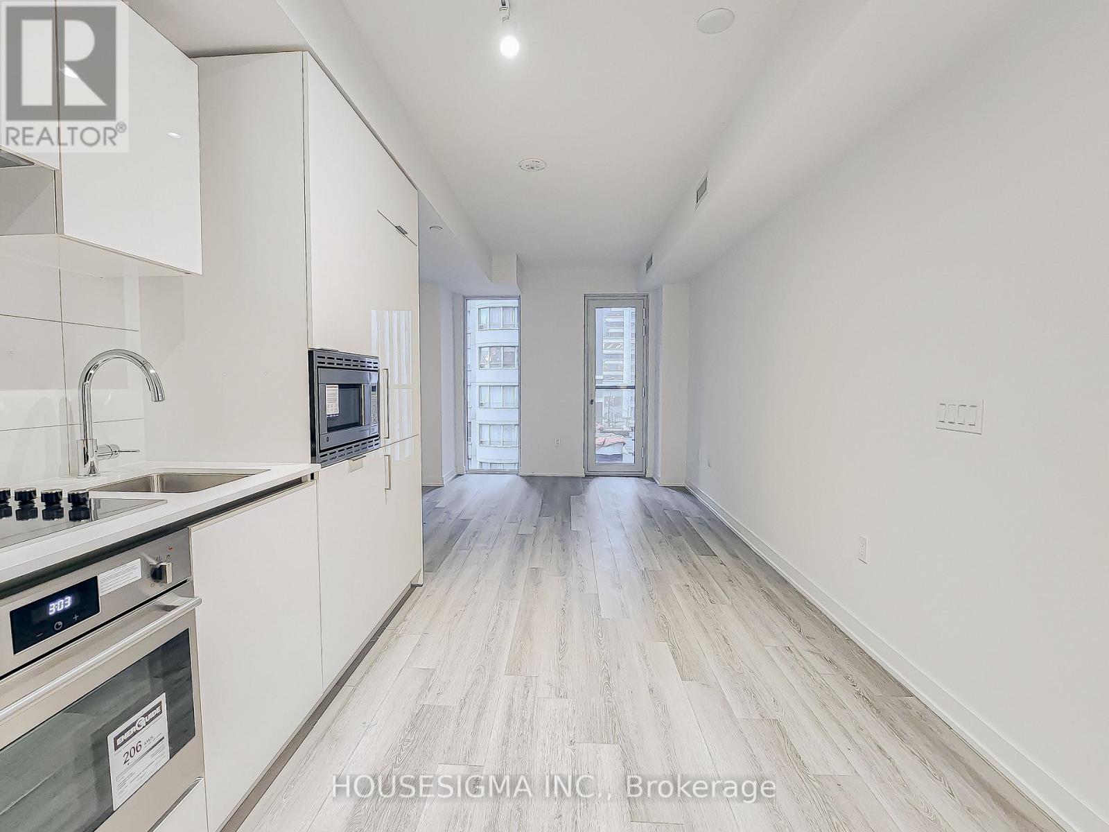 313 - 121 St. Patrick Street, Toronto, Ontario M5T 0B8 - Photo 2 - C13472702