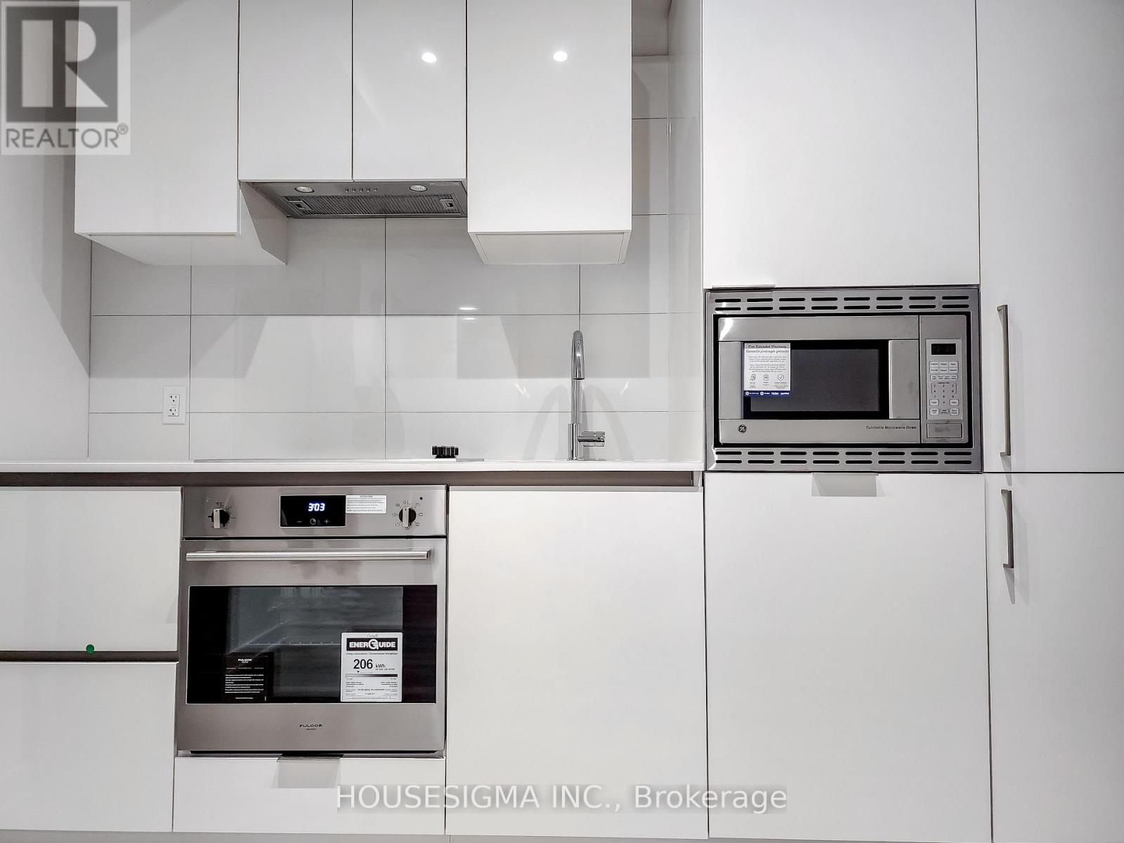 313 - 121 St. Patrick Street, Toronto, Ontario M5T 0B8 - Photo 3 - C13472702