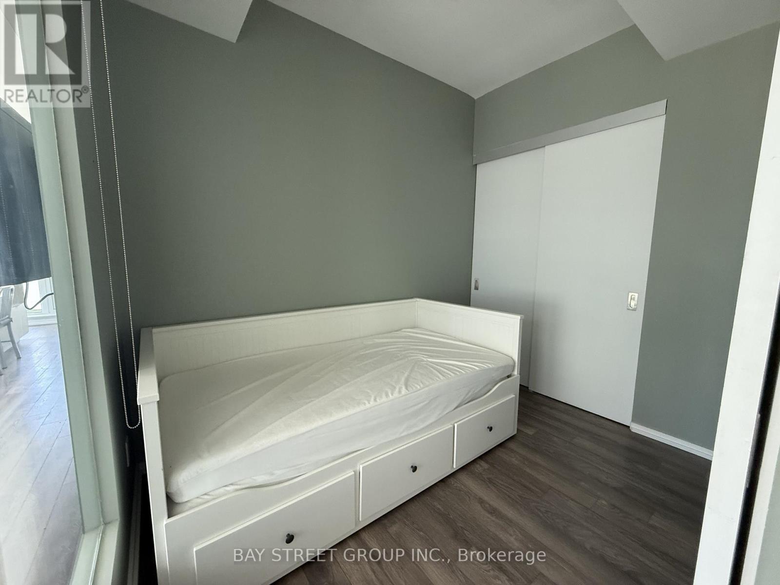 1709 - 197 Yonge Street, Toronto, Ontario  M5B 1M4 - Photo 13 - C13472736