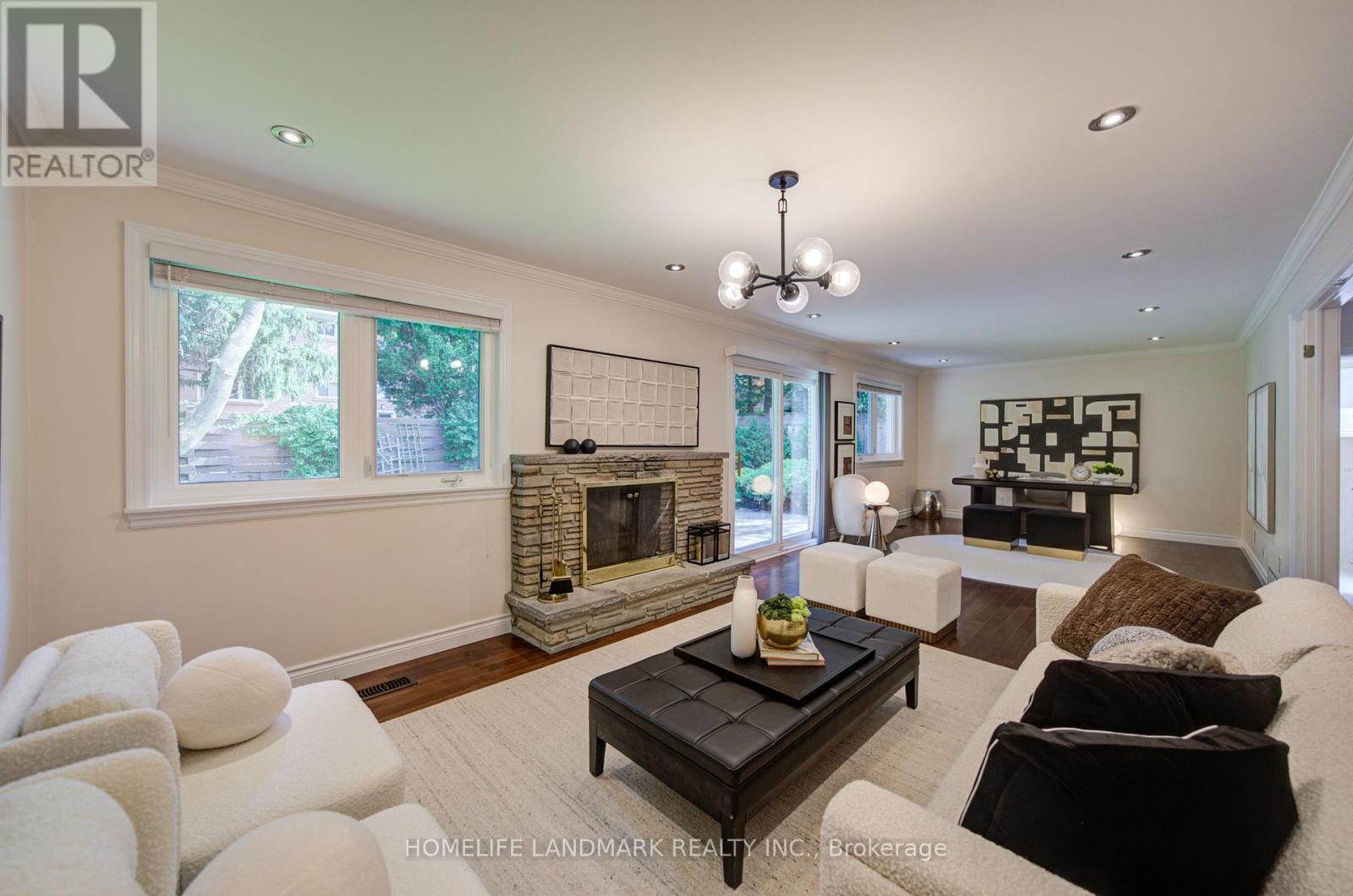 21 Colonnade Road, Toronto, Ontario  M2K 2L6 - Photo 24 - C13472718