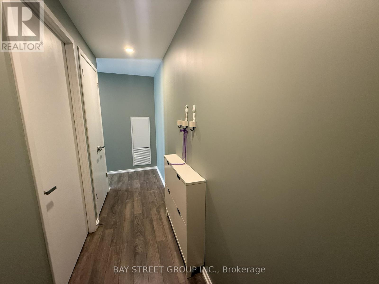 1709 - 197 Yonge Street, Toronto, Ontario  M5B 1M4 - Photo 18 - C13472736