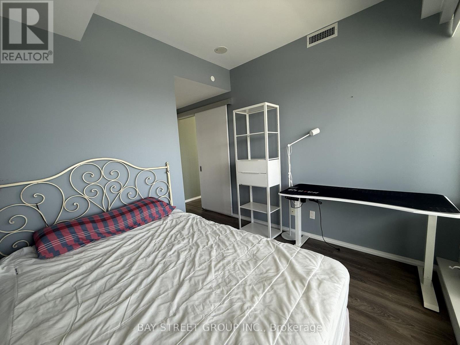 1709 - 197 Yonge Street, Toronto, Ontario  M5B 1M4 - Photo 10 - C13472736