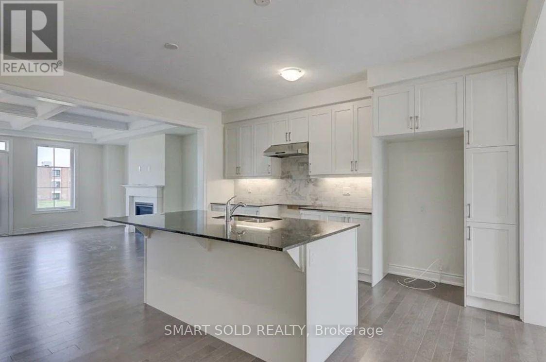 81 William Durie Way, Toronto, Ontario M2R 2N2 - Photo 4 - C13472776
