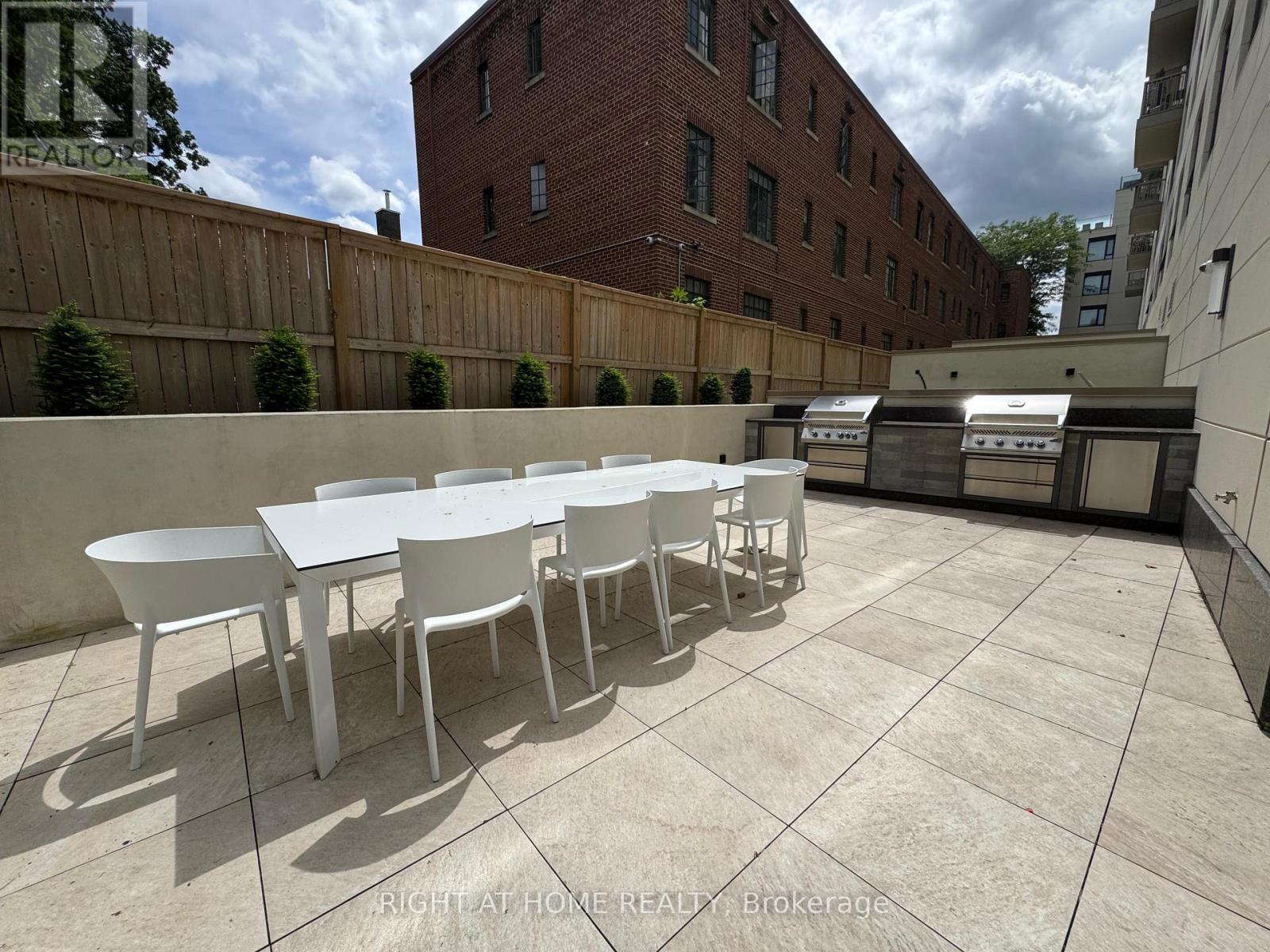 301 - 3 Strathgowan Avenue, Toronto, Ontario M4N 1B8 - Photo 20 - C13472814