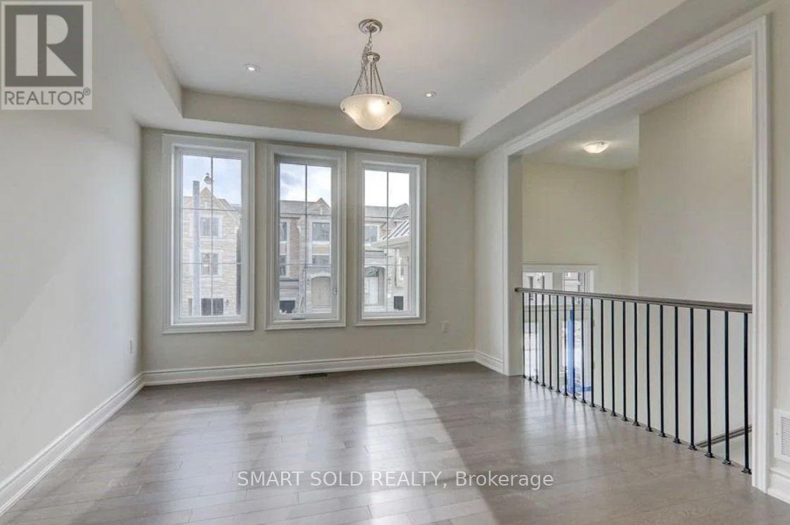 81 William Durie Way, Toronto, Ontario M2R 2N2 - Photo 2 - C13472776