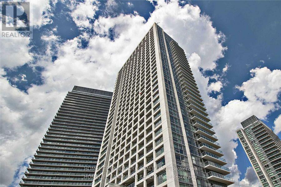 <div class="slider-price">$630,000</div><p># 1511 - 275 Yorkland Road, Toronto, Ontario</p>