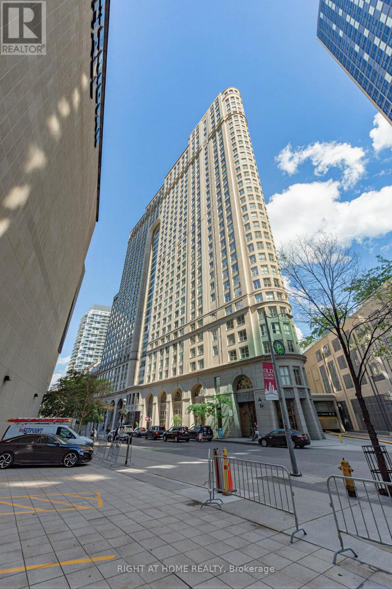 1505 - 25 The Esplanade, Toronto, Ontario  M5E 1W5 - Photo 1 - C13472792