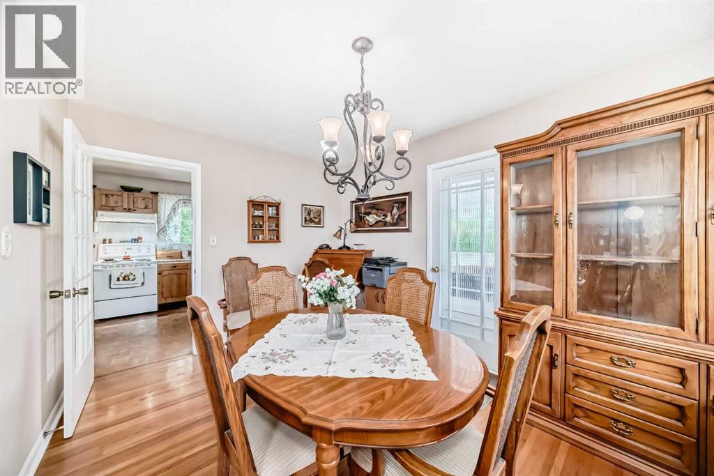 10737 Eamon Road Nw, Calgary, Alberta  T3G 5H2 - Photo 11 - A2307479
