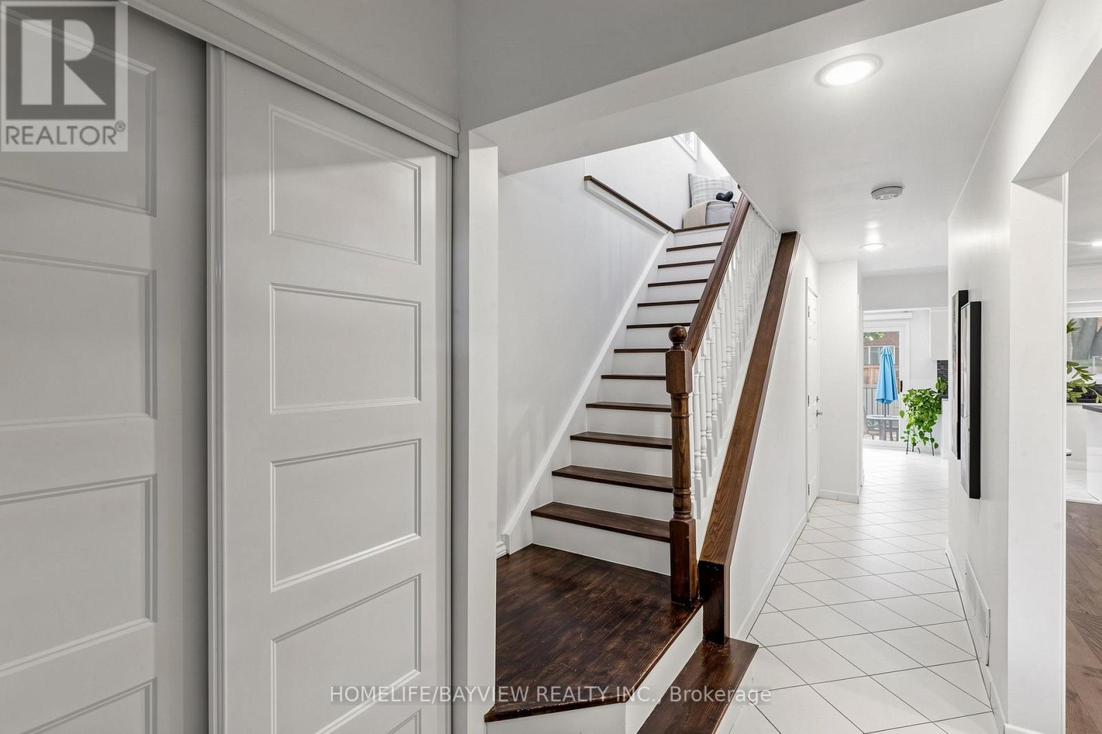 27 Bedle Avenue, Toronto, Ontario  M2H 1K7 - Photo 6 - C13471056