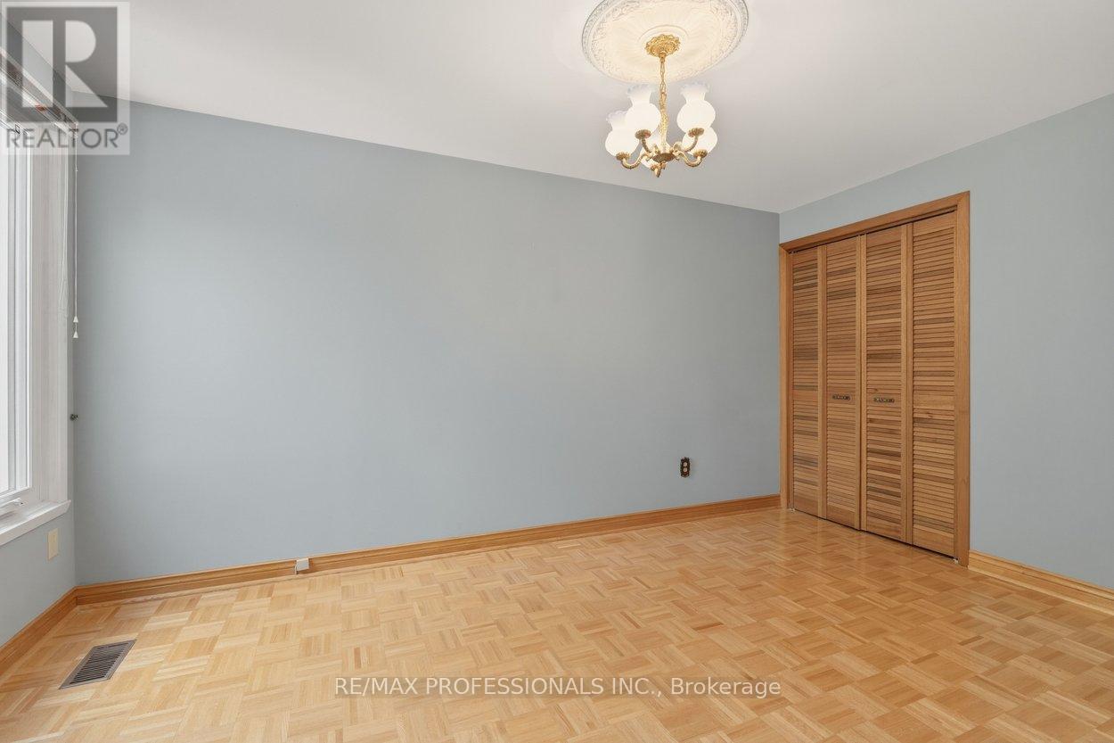 107 Borden Street, Toronto, Ontario  M5S 2N2 - Photo 16 - C13472950