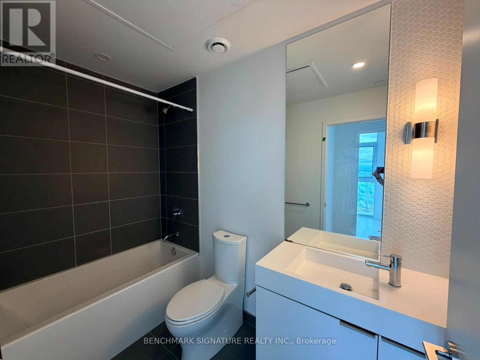 2613 - 33 Helendale Avenue, Toronto, Ontario  M4R 0A4 - Photo 7 - C13472934