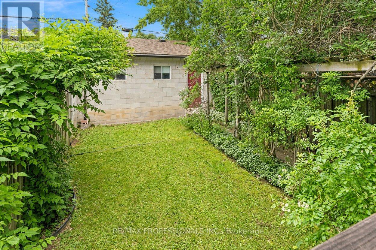 107 Borden Street, Toronto, Ontario  M5S 2N2 - Photo 31 - C13472950