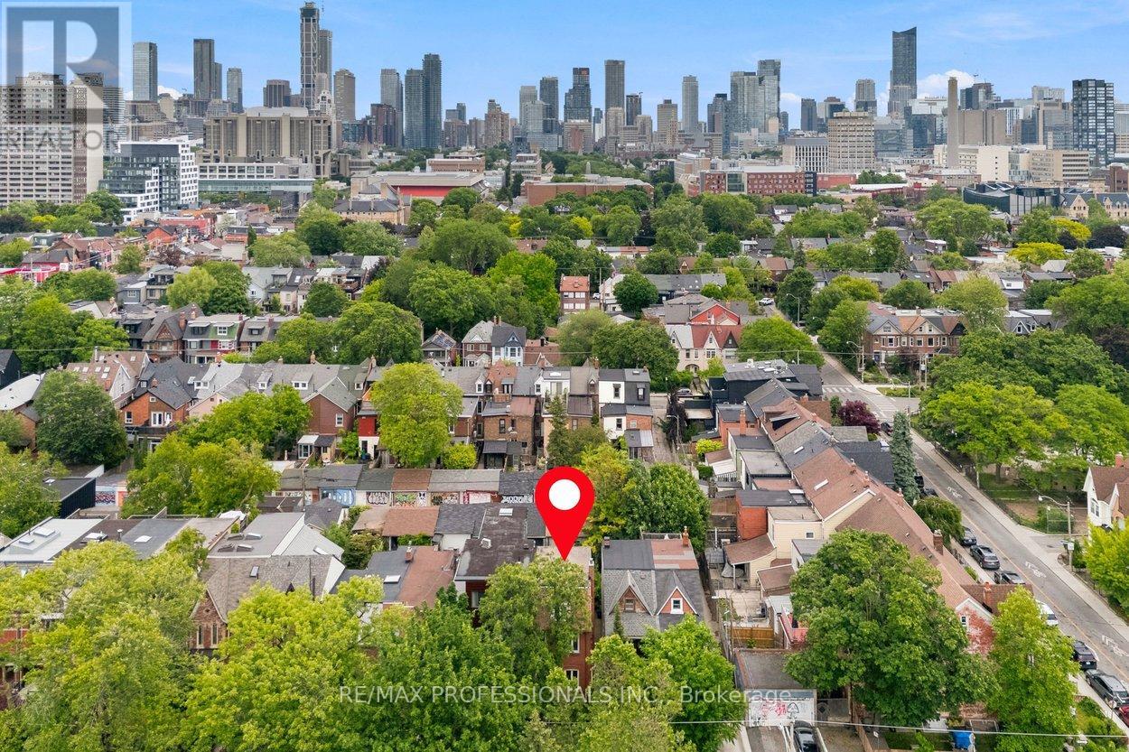 107 Borden Street, Toronto, Ontario  M5S 2N2 - Photo 33 - C13472950