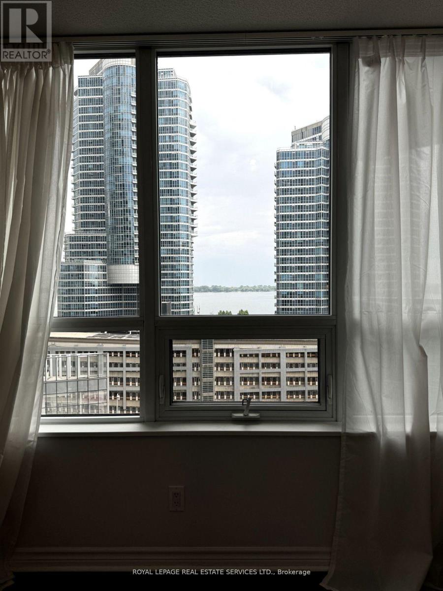 1510 - 19 Grand Trunk Crescent, Toronto, Ontario  M5J 3A3 - Photo 23 - C13473200