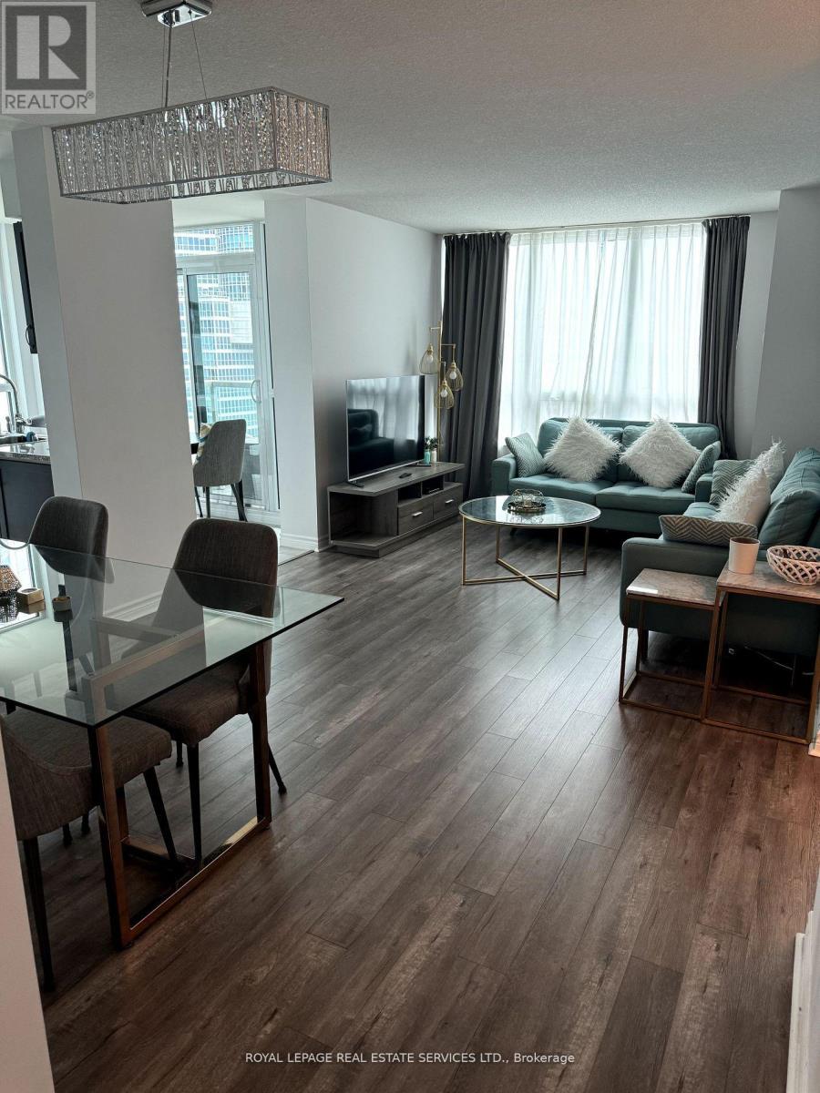 1510 - 19 Grand Trunk Crescent, Toronto, Ontario  M5J 3A3 - Photo 11 - C13473200