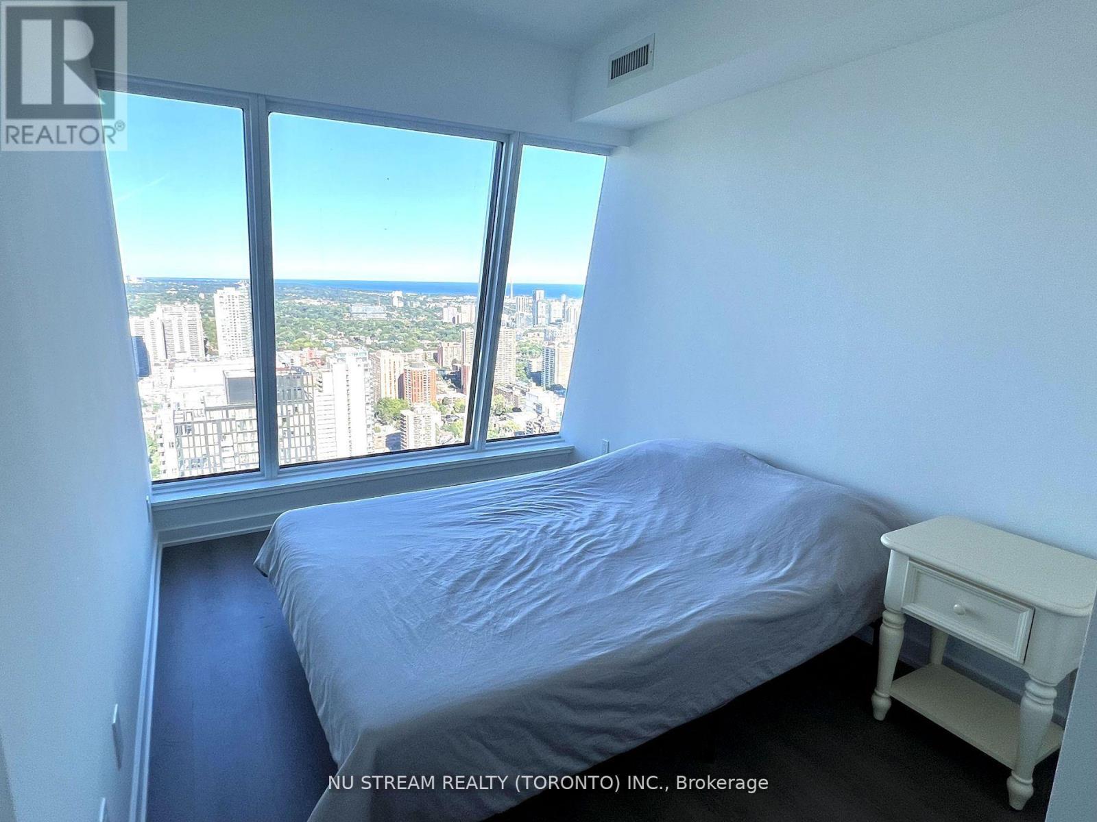 5507 - 8 Wellesley Street W, Toronto, Ontario  M4Y 0J5 - Photo 9 - C13473218