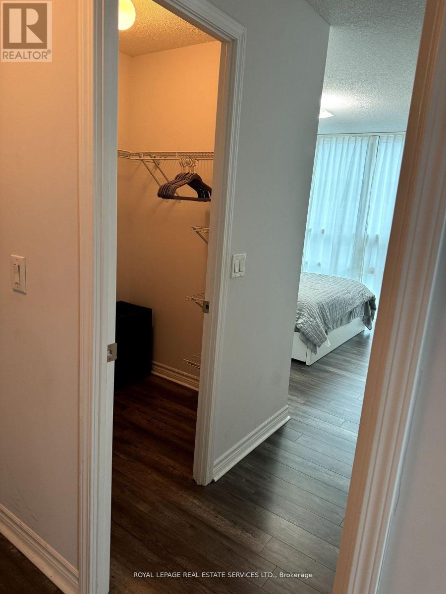 1510 - 19 Grand Trunk Crescent, Toronto, Ontario  M5J 3A3 - Photo 5 - C13473200
