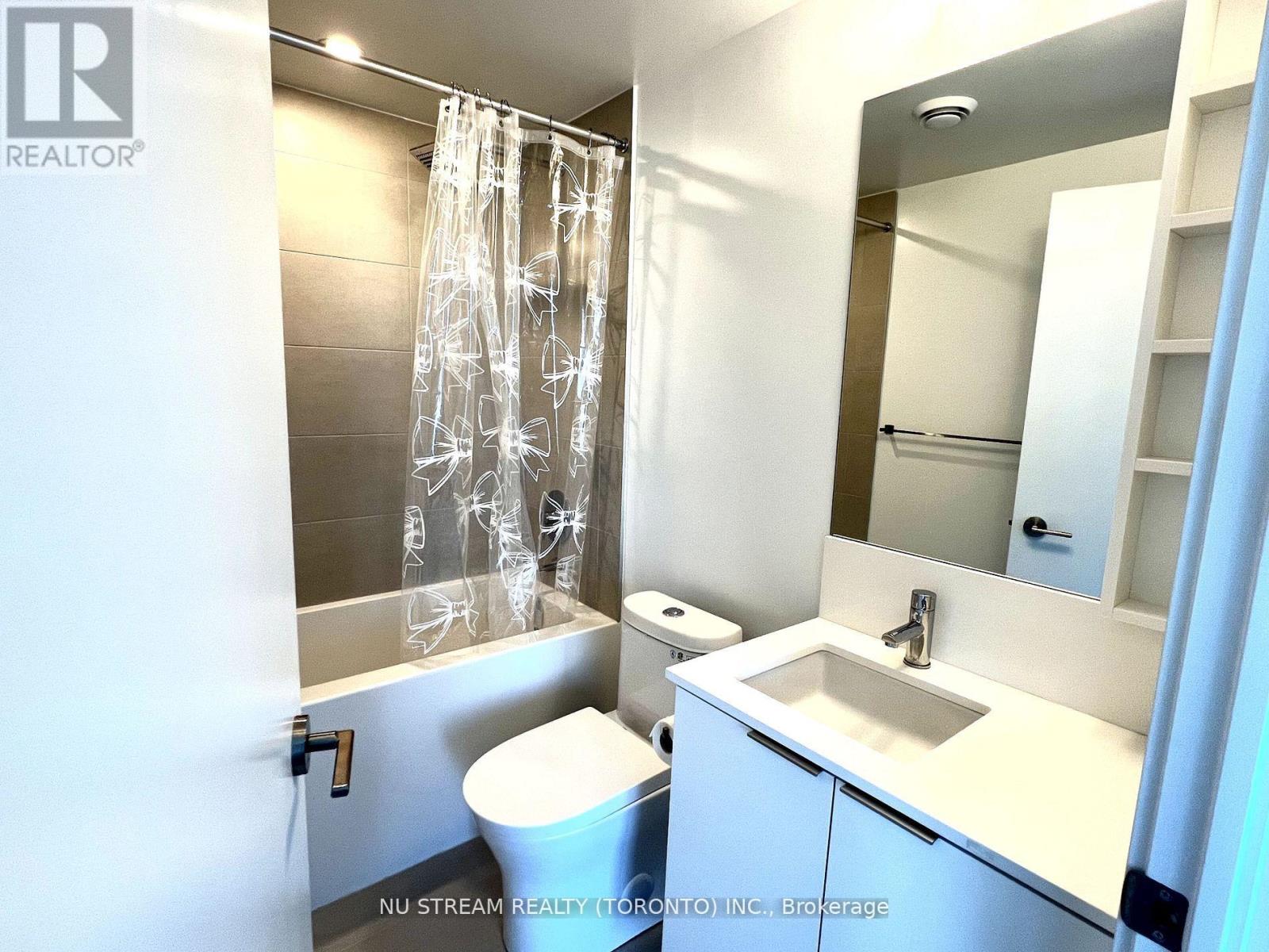 5507 - 8 Wellesley Street W, Toronto, Ontario  M4Y 0J5 - Photo 14 - C13473218