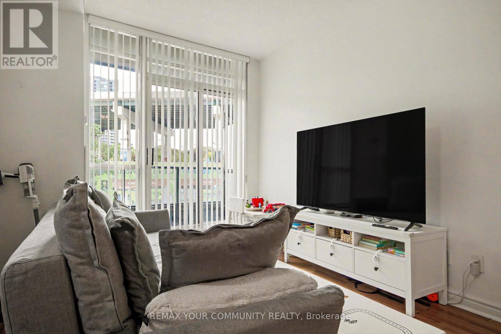 219 - 231 Fort York Boulevard, Toronto, Ontario  M5V 1B2 - Photo 8 - C13473278