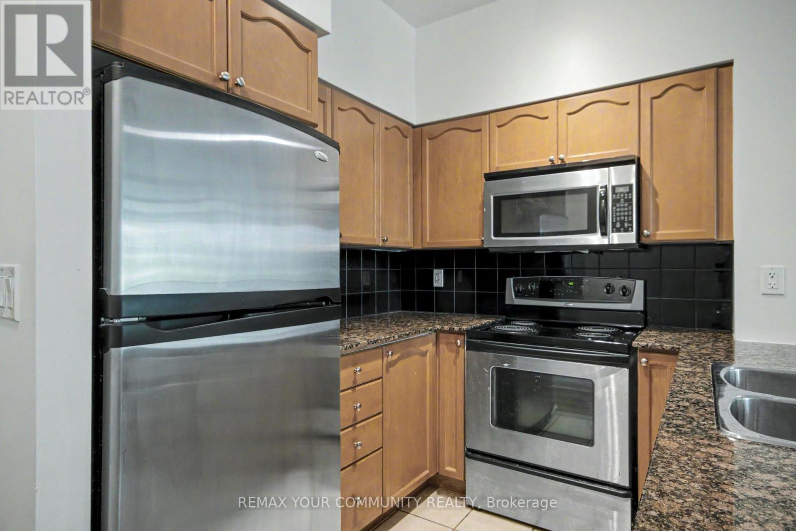 219 - 231 Fort York Boulevard, Toronto, Ontario  M5V 1B2 - Photo 14 - C13473278