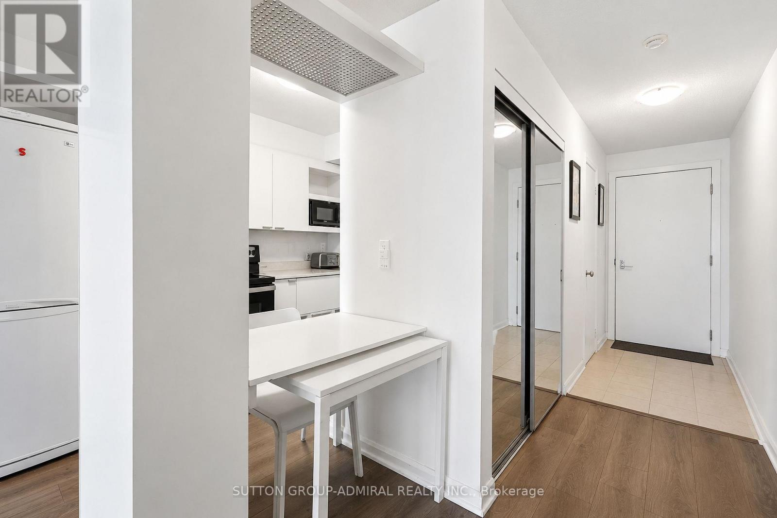 905 - 111 Elizabeth Street, Toronto, Ontario  M5G 1P7 - Photo 7 - C13473316