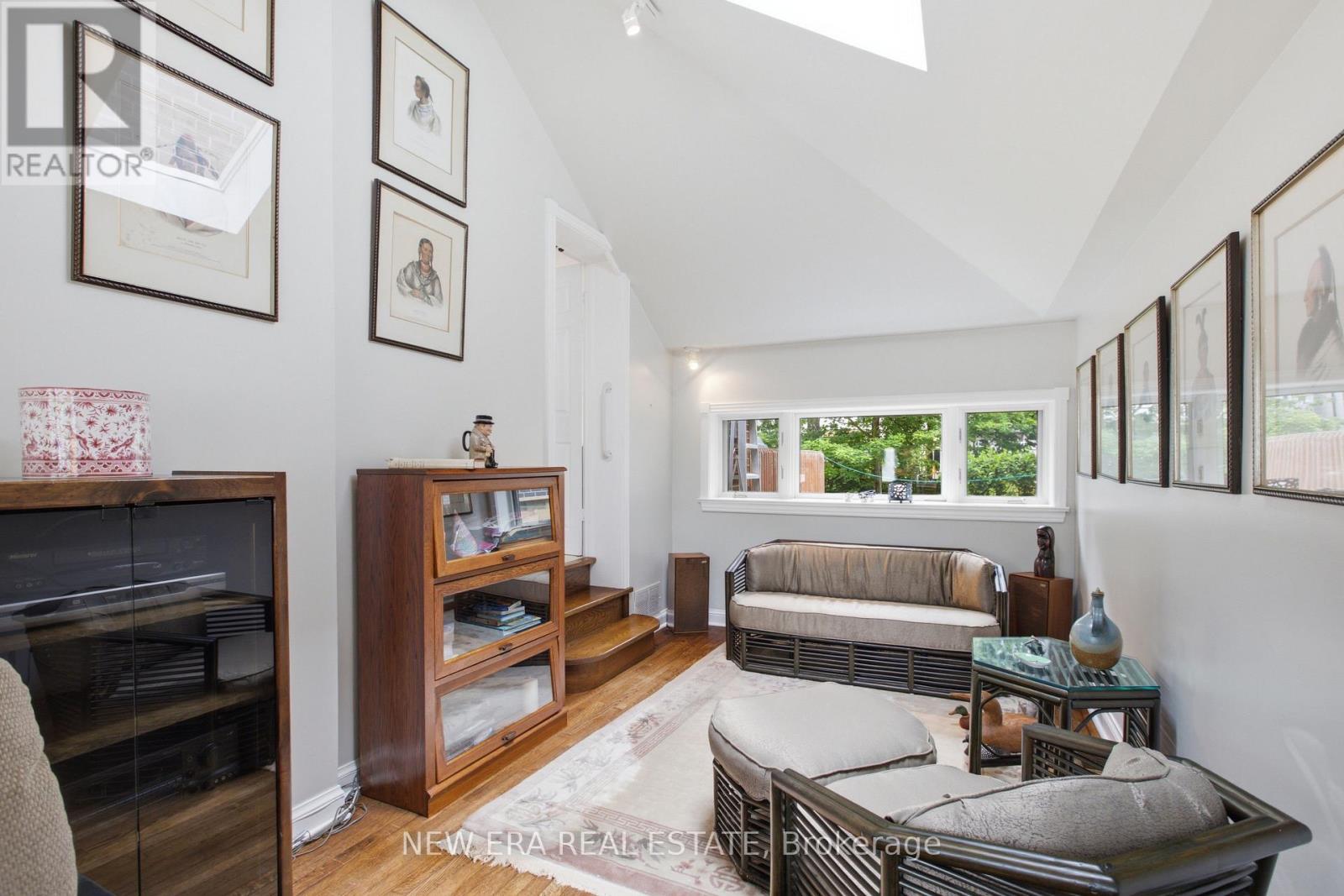 654 Bedford Park Avenue, Toronto, Ontario  M5M 1K3 - Photo 13 - C13473446