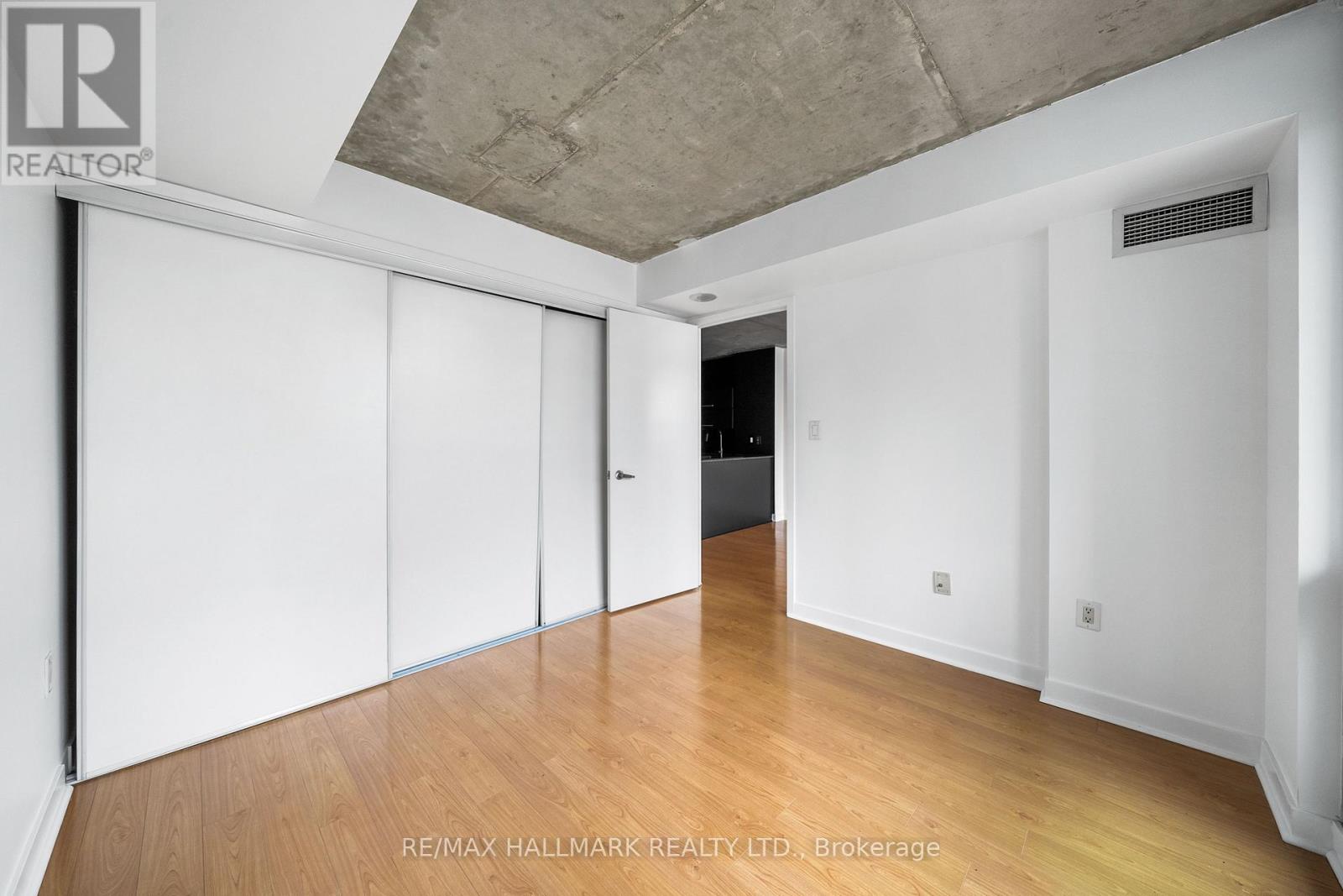 1702 - 11 Brunel Court, Toronto, Ontario M5V 3Y3 - Photo 18 - C13473478