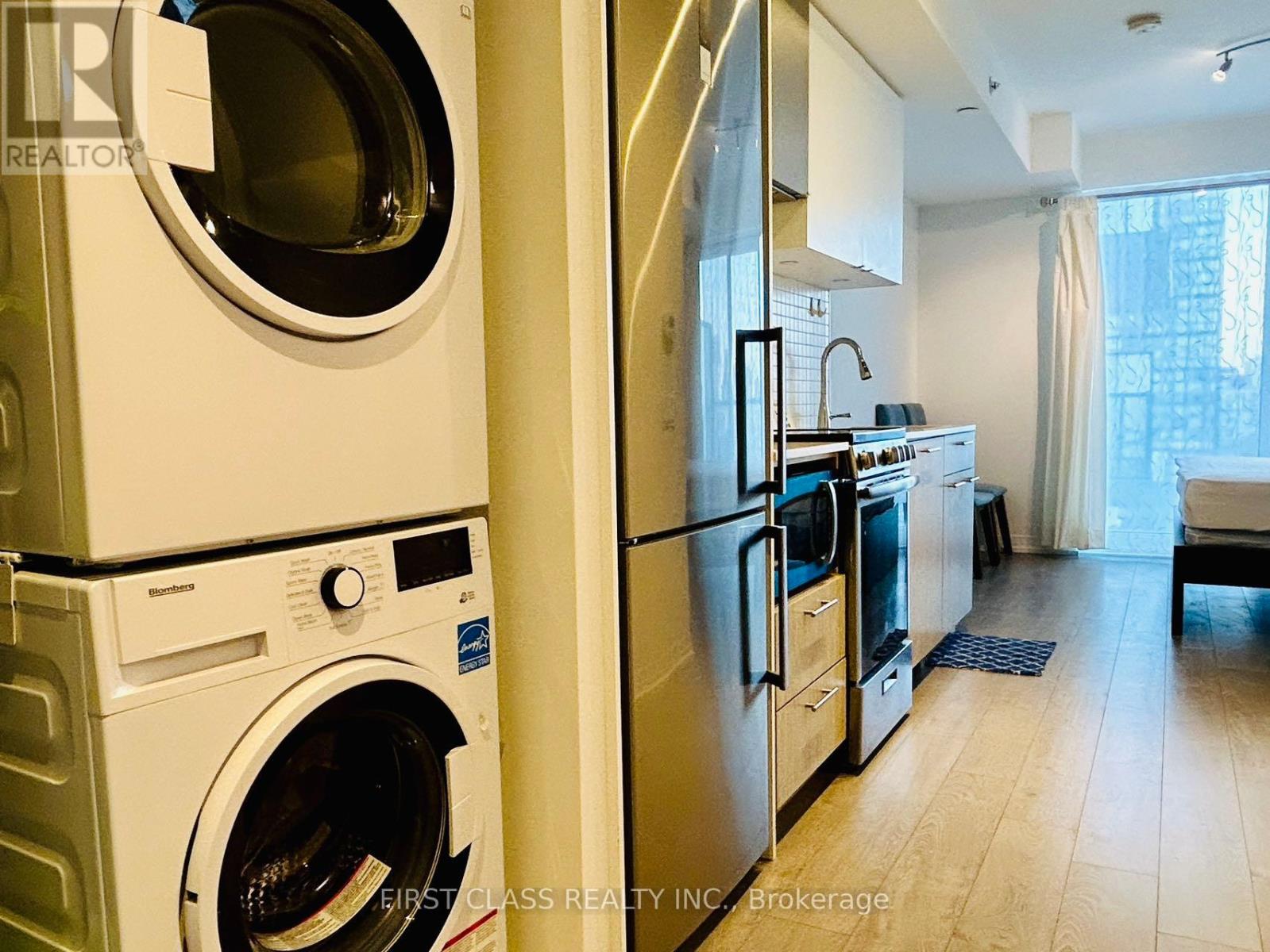 1801 - 251 Jarvis Street, Toronto, Ontario  M5B 0C3 - Photo 4 - C13473566