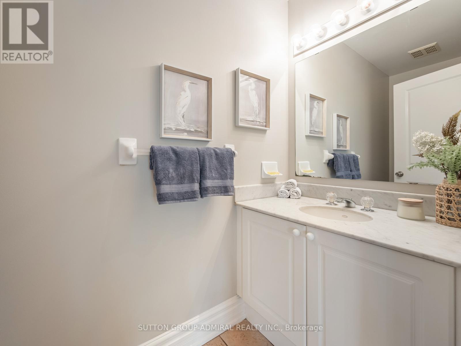 255 Cocksfield Avenue, Toronto, Ontario  M3H 3T6 - Photo 23 - C13473596